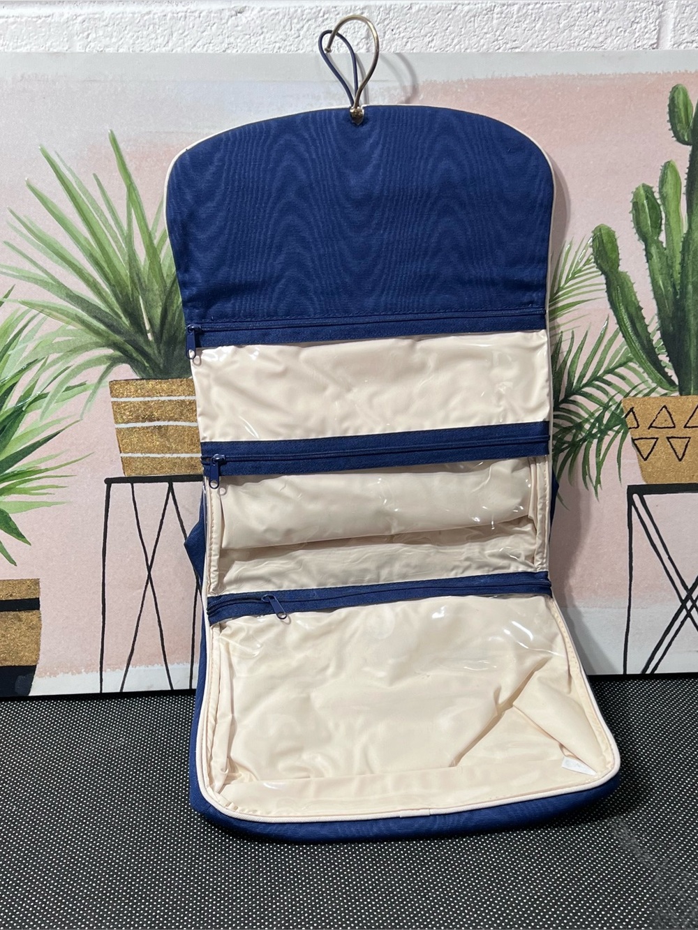 Blue Hanging Travel Organizer Toiletry Bag - Brand Unspecified